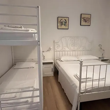 Centre W Ac 5min Walk To - Il Lupo Affitta Apartmán